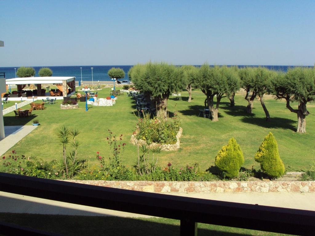 Al Mare Apartments Afantou Exterior photo